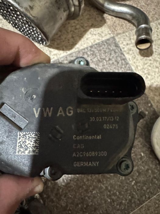 Răcitor egr + egr și coliere 04L131512BR 04L131455 04L131501M