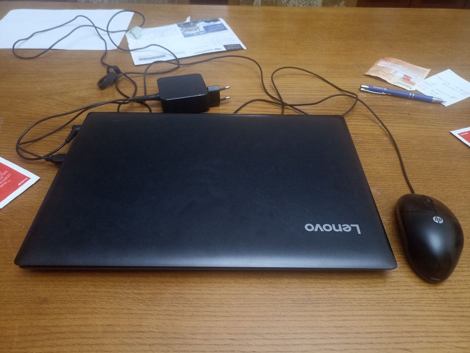 Lenovo (15.6", Core i3-7gen, Radeon 540)