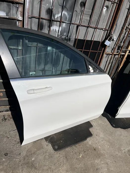 Врати Mercedes C - W205 комби / Врата