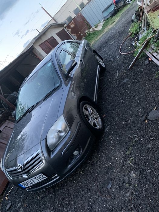 На Части Toyota Avensis Тойота Авенсис 1.8 vvt-i АВТОМАТ ПЕРФЕКТНА