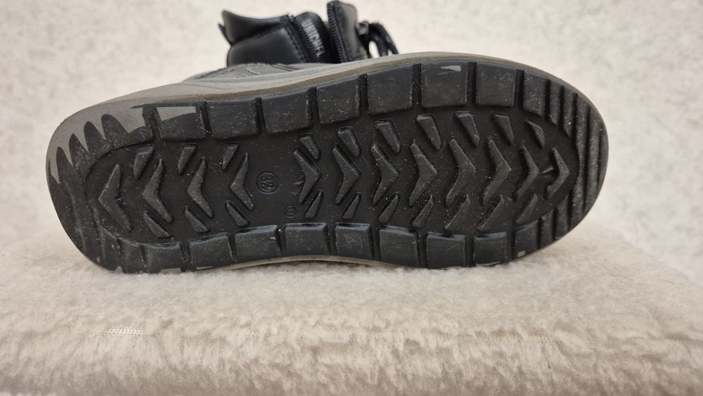 Детские зимние ботинки