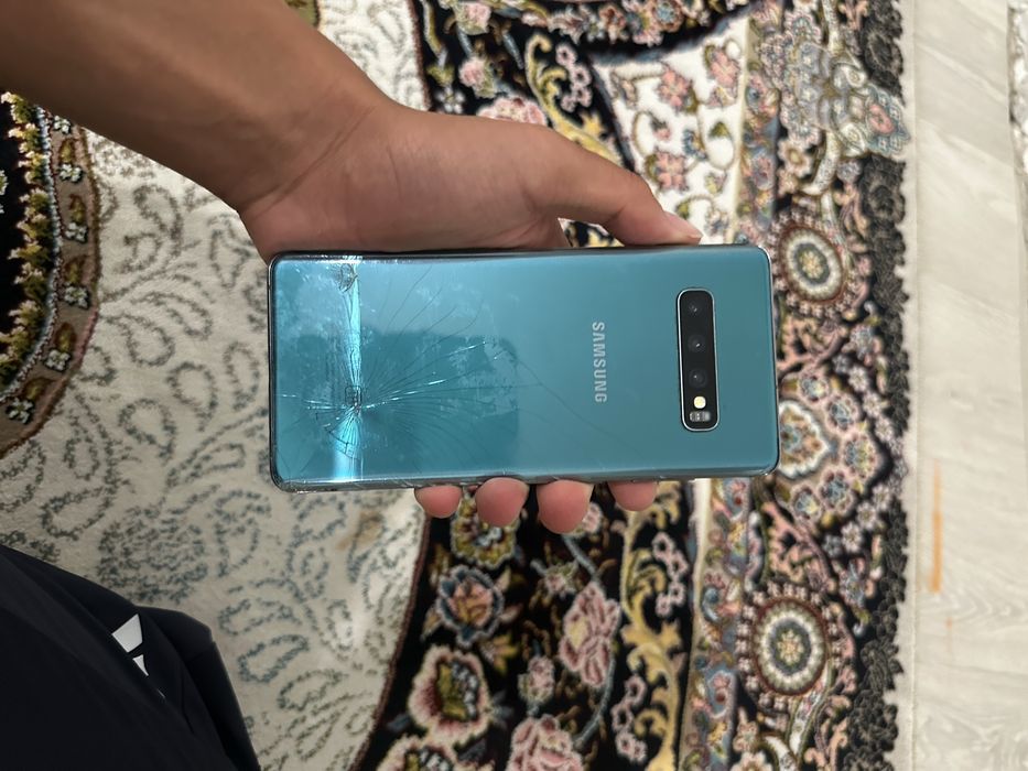Realme gt edition, Samsung s10+