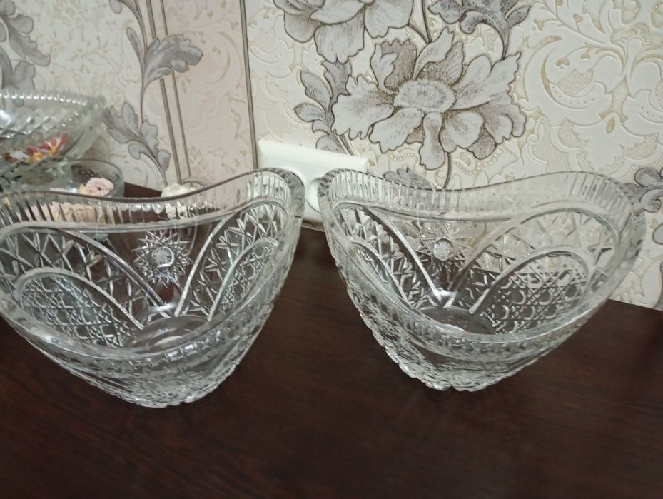 Хрустальные вазы (пара)