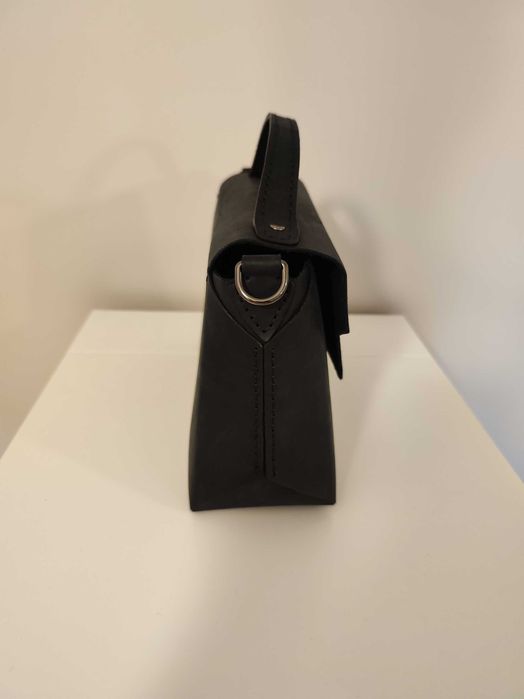 Ръчно изработена черна кожена чанта