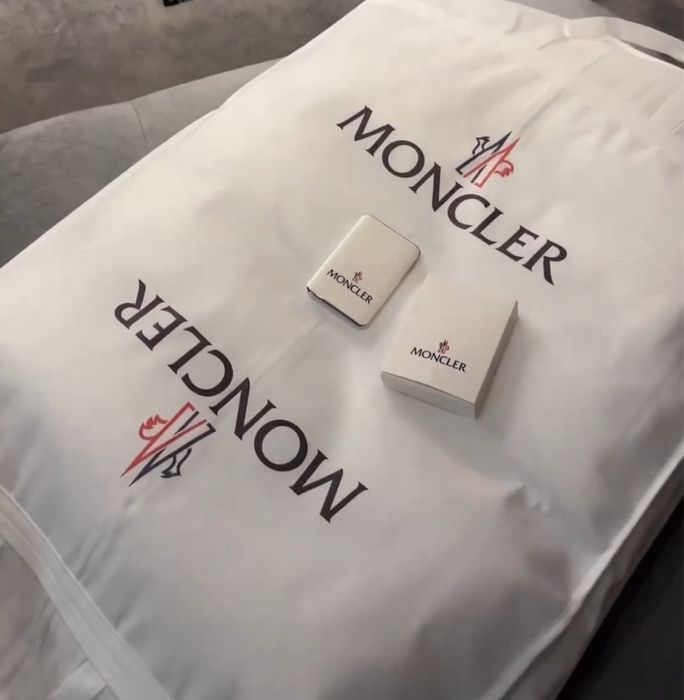 Куртка от Monclerс, новый