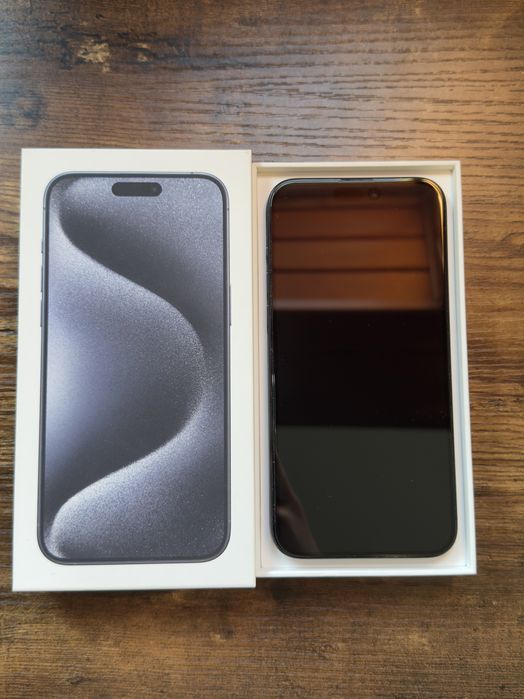 Iphone 15 pro max blue titanium 256 GB: 87% baterie