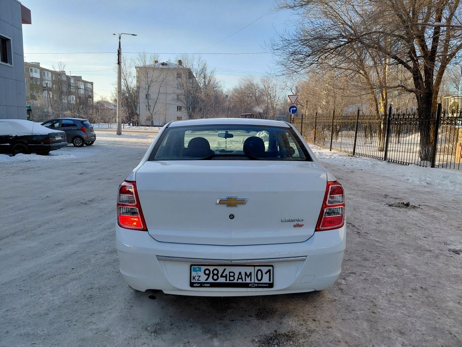 Продам новую машину пробег 8000