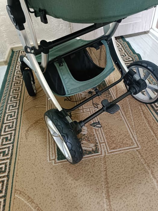 Продам детскую коляску