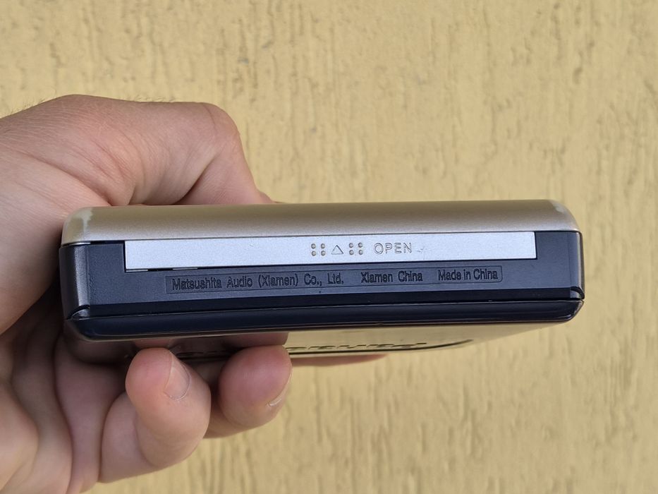 Walkman Panasonic autorecers si radio