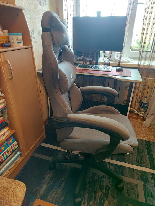 Продам игровое кресло