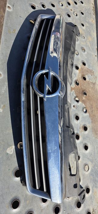 Grila opel astra h
