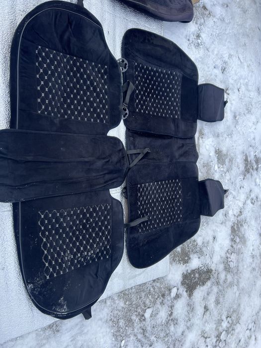 Продам чехлы на  авто