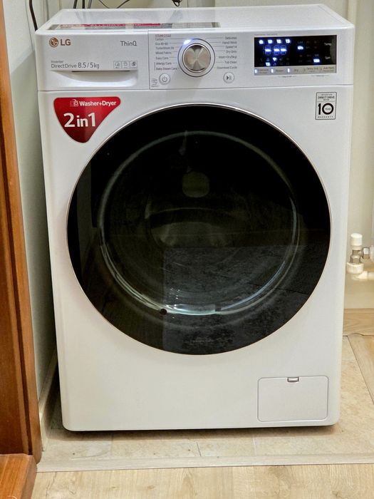 Masina de spalat rufe cu uscător LG 8,5KG