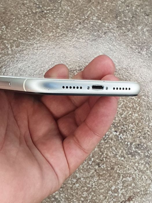 iPhone 11 128 GB epple