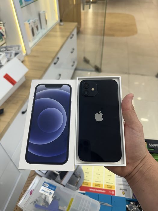 IPhone 12 64гиг ёмкость аккумулятора 62%