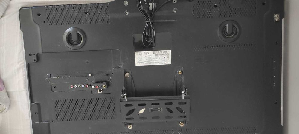 телевизор Phillips LED