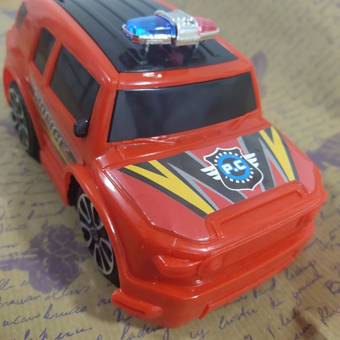 Masinuta de poliție, noua