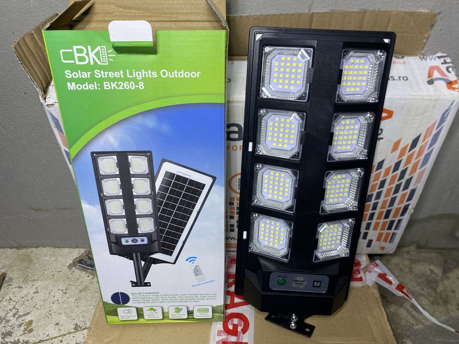 Lampă Solară Stradală / Curte LED BK260-8 (Model Mare - 8 LED-uri)