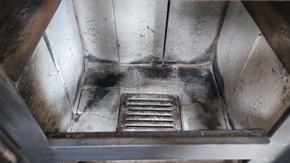 Камина "Прити - К22СР" с чугунен плот