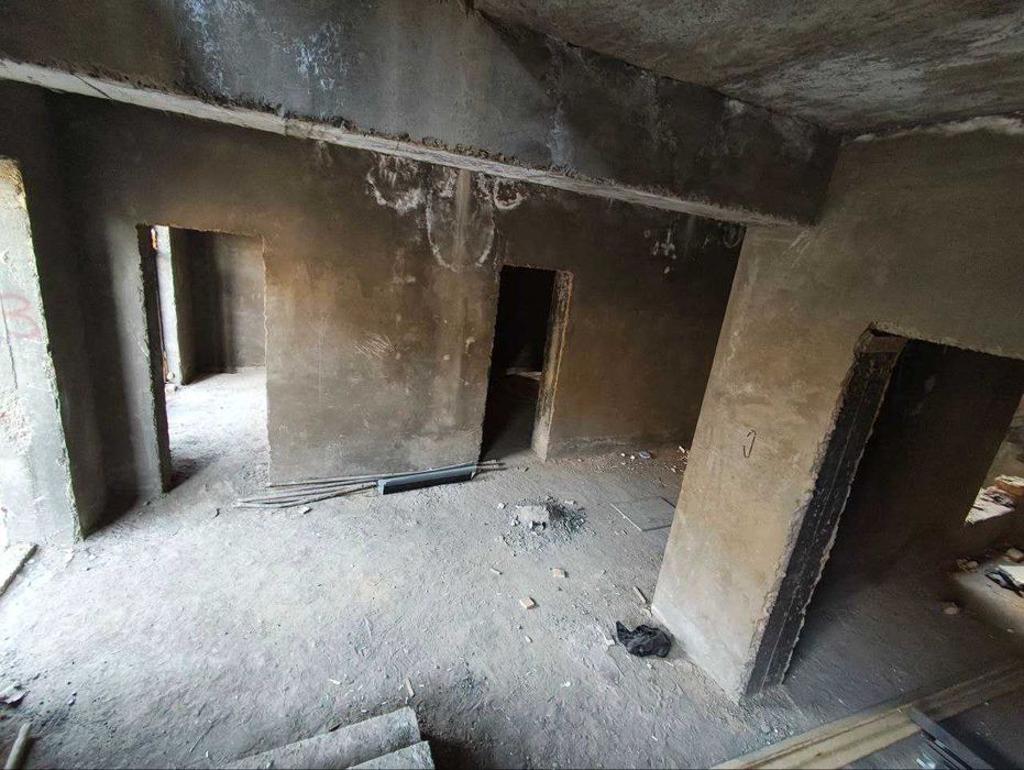 Уй сотилади Лимонарияда 2 сотих 8 та хона Нархи 113000