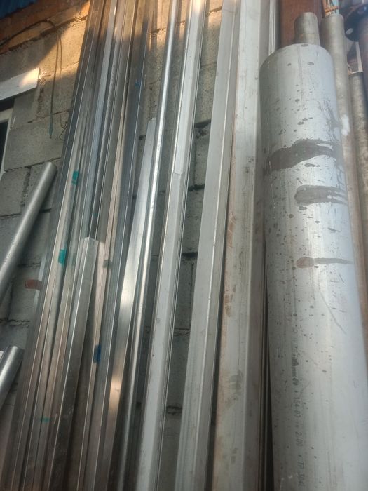 Нержавейка труба уголок