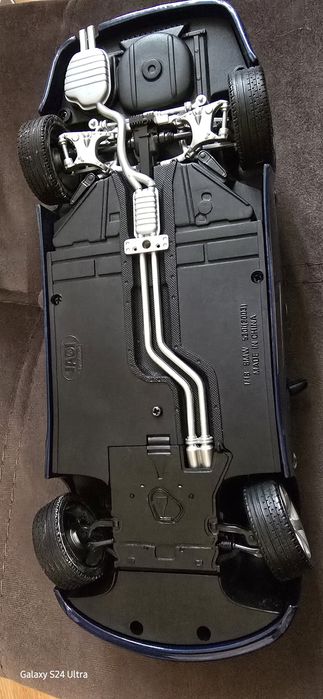 BMW модели 1:18 и 1:24