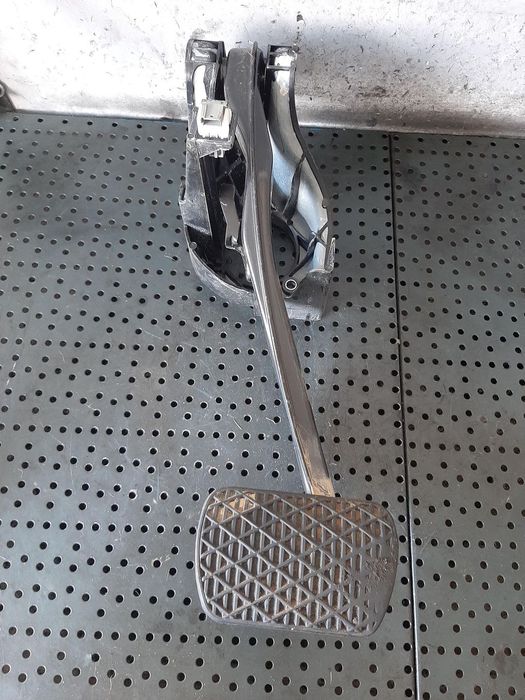 pedala frana automata  mercedes e-class w212 c-class w204 2.2 cdi a2042902001