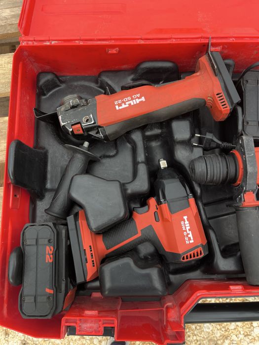 Комплект 3 машини HILTI с три батерии в куфар