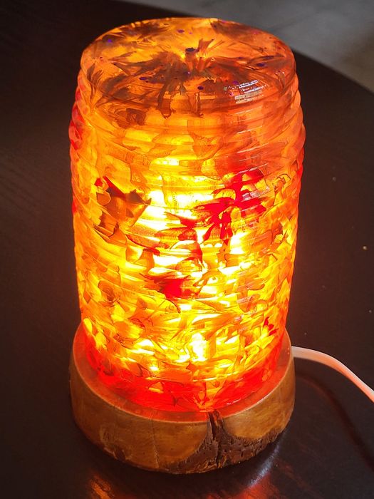 Veioza din rasina epoxidica si lemn, produs handmade
