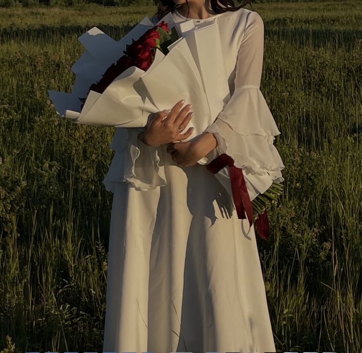 Красивые нарядные платья, двойка