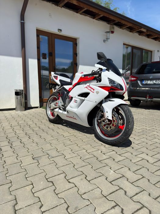 Honda cbr 1000 rr