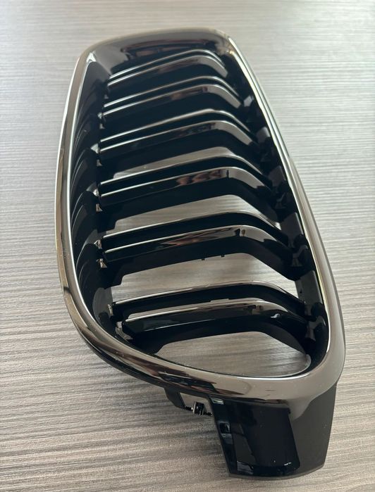 Grile centrale duble M3 compatibile Bmw seria 3 F30 F31 negru lucios