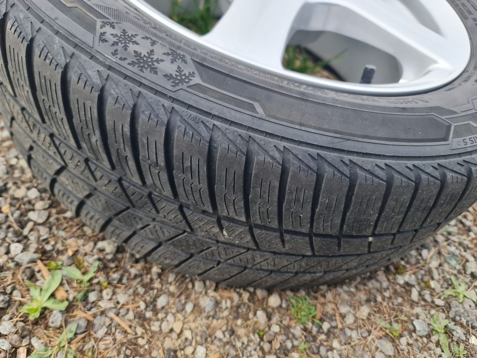 Jante aliaj cu anvelope in stare buna Dacia logan/sandero/mcv