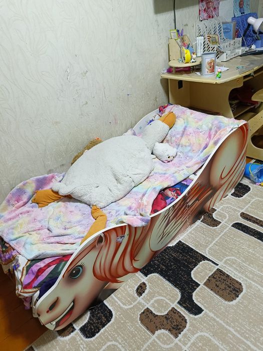 Продам детскую кроватку