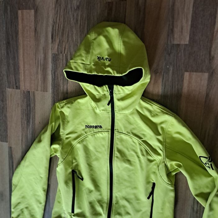 Norrona   спортно  яке . Лот