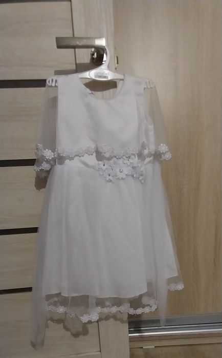 Продам белое  платье