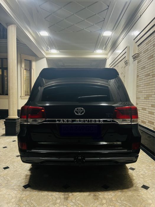 Toyota Land Cruiser Lc 200