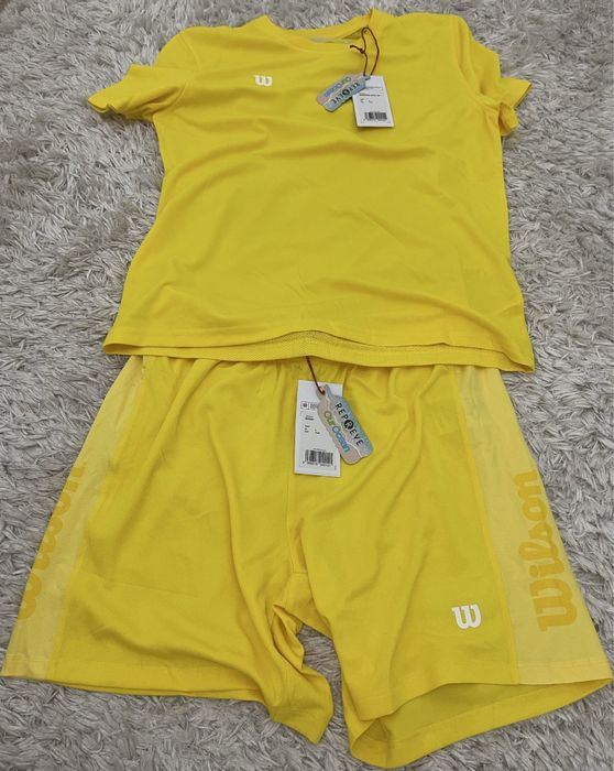 Compleu Sort si Tricou Wilson Original Dama la pret Redus