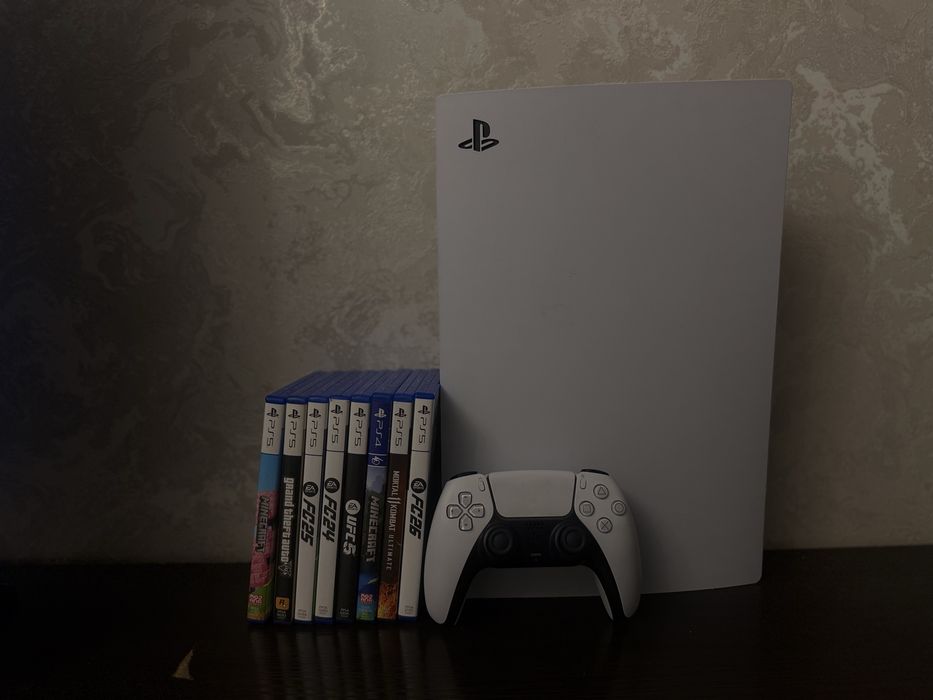 PS5 825GB + 8 игр на дисках | Отличное состояние