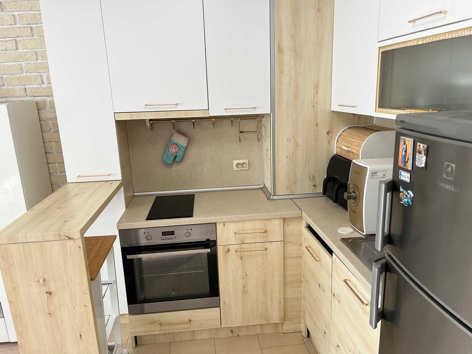 Дава се под наем Тристаен апартамент в Варна, Гранд Мол Варна - 70 кв.м за 625 € - Снимка #2