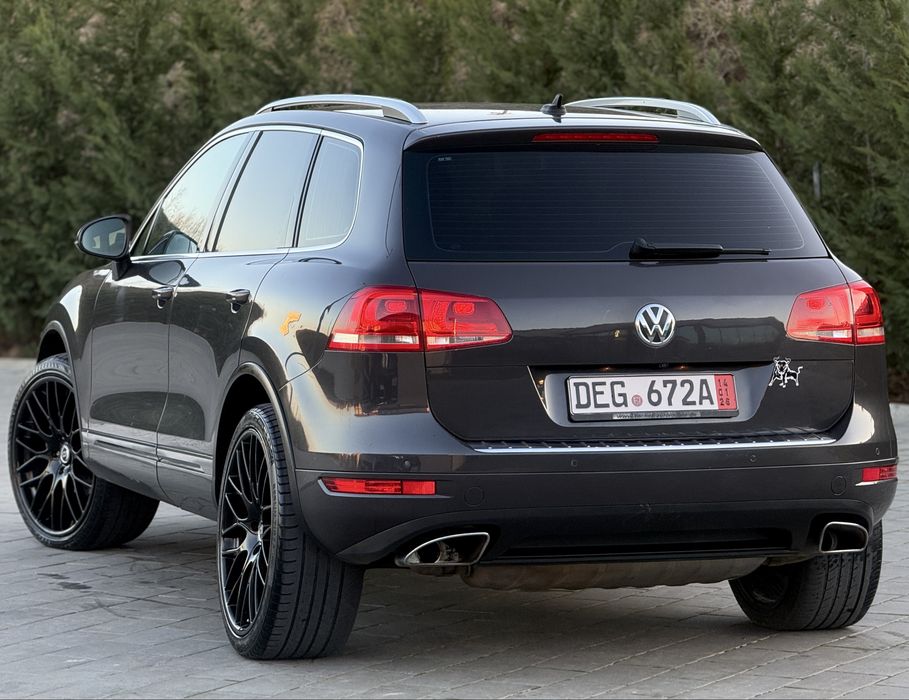 Volkswagen Touareg “Canyon Grey” 3.0D  Keyless-GO-Entry Jante R22