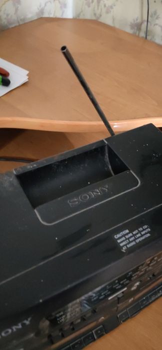 Двухкассетный магнитофон рабочий