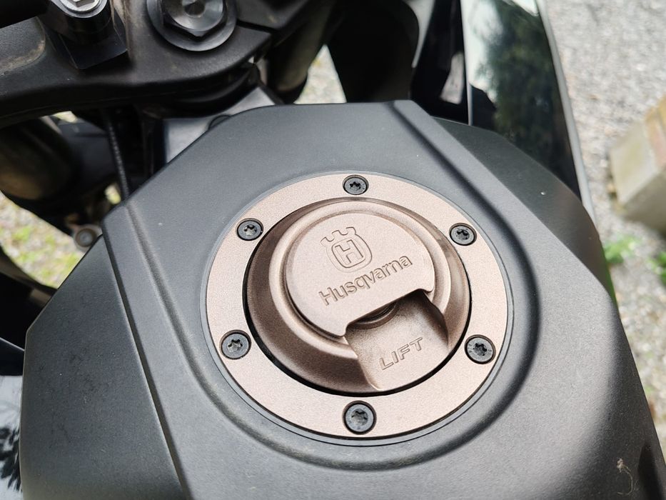 Husqvarna norden 901