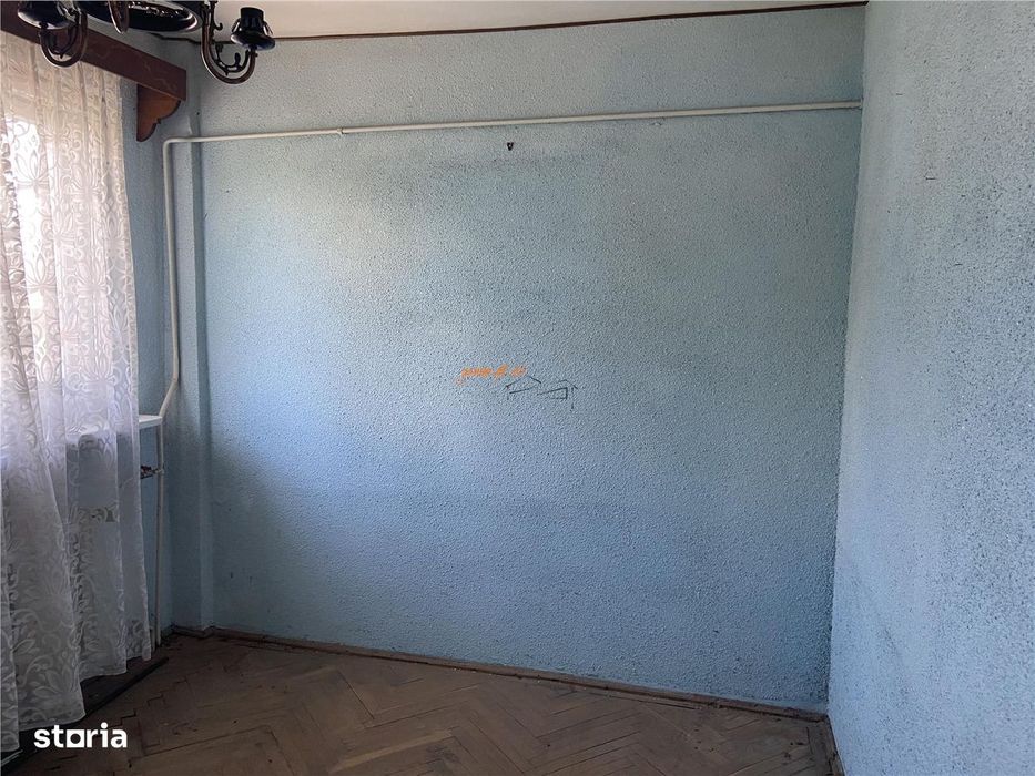 Apartament 3 camere , zona centrala -Sala Polivalenta, 80 mp , liber