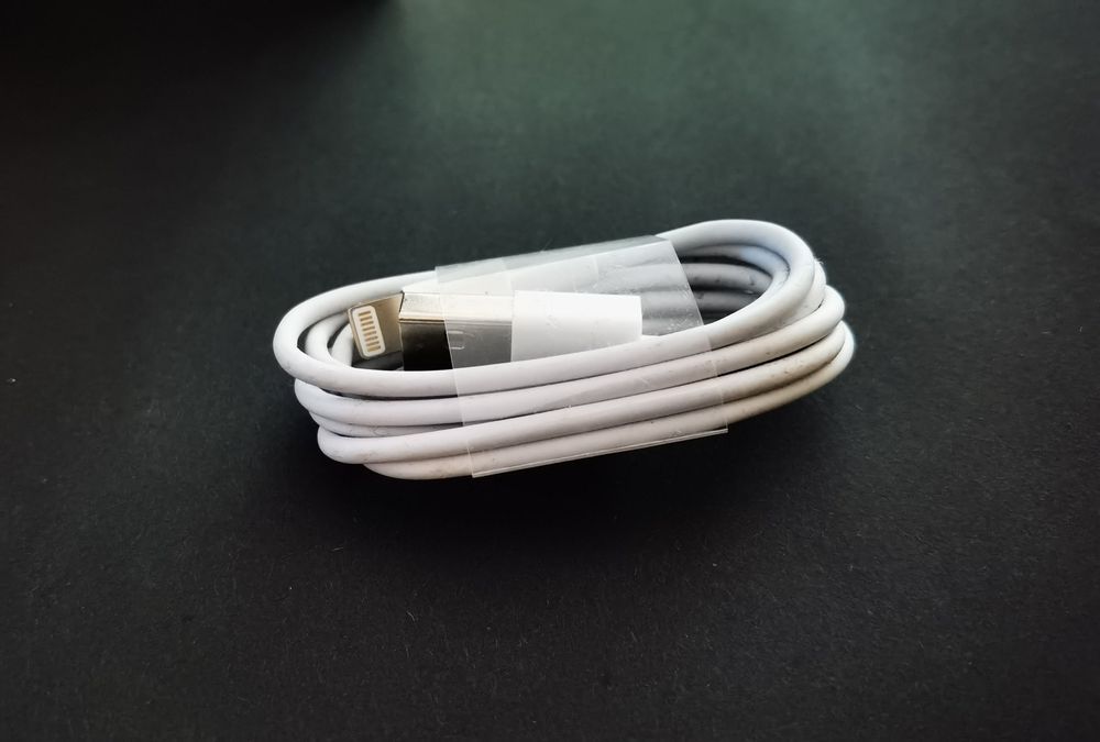 Кабел Usb-lightning