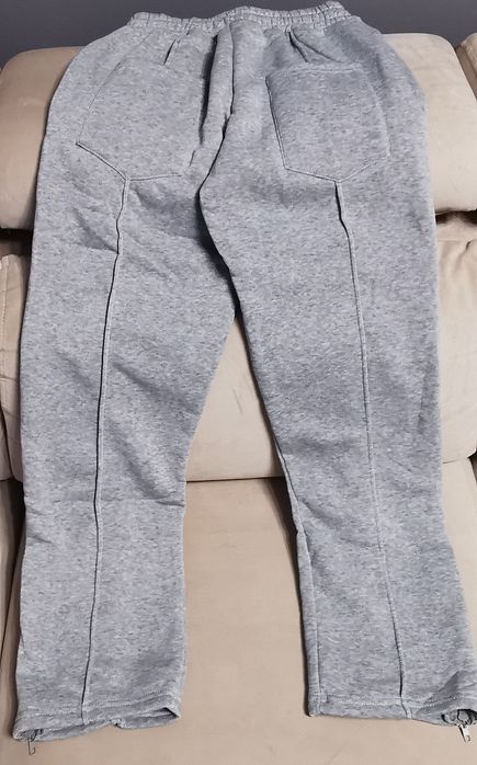Pantaloni de trening gri