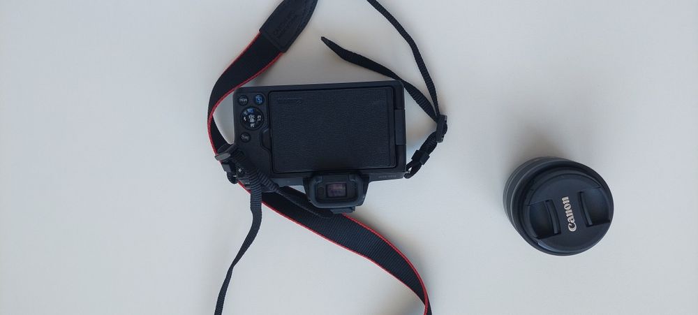 Камера Canon eos m 50