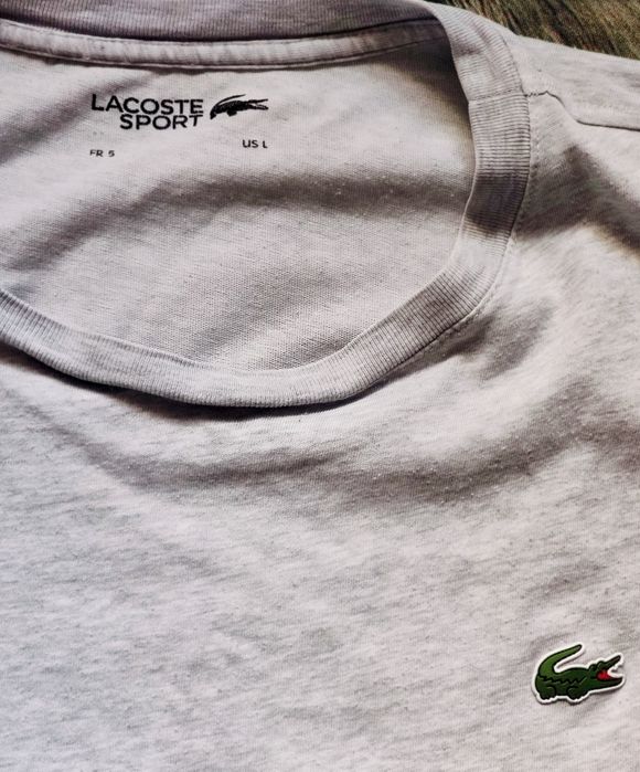 Bluză unisex Lacoste.