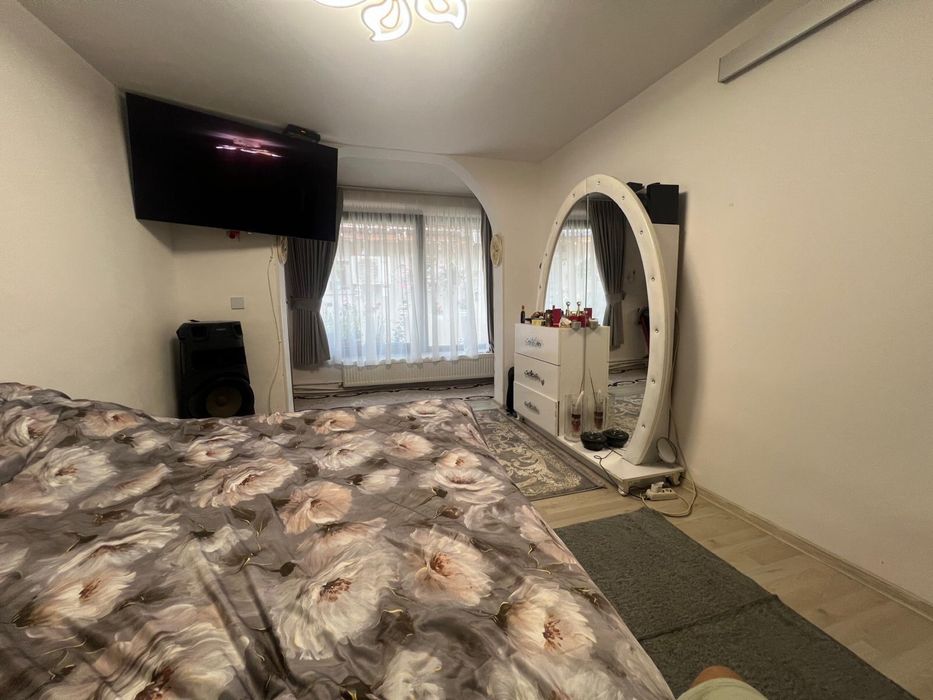 Casa la curte Tineretului - Timpuri Noi
