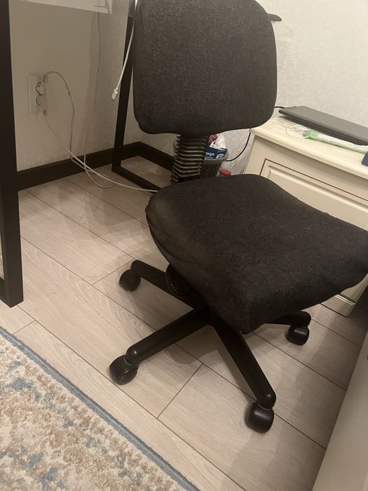 Кресло старое офисное. Только САМОВЫВОЗ